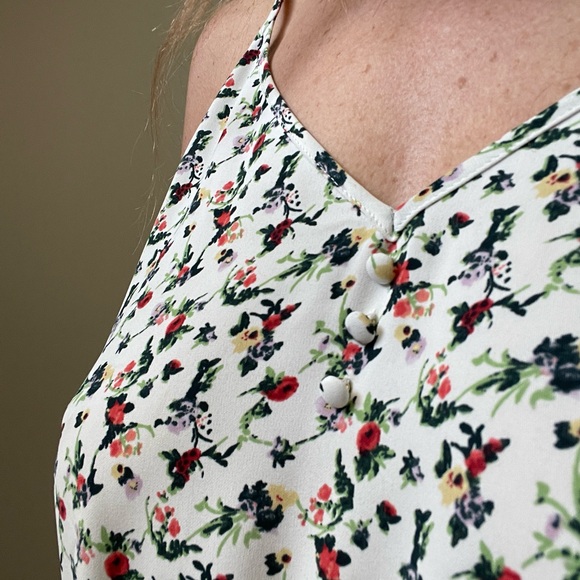 Aritzia Little Moon Floral Dress - limited collection - Picture 4 of 12
